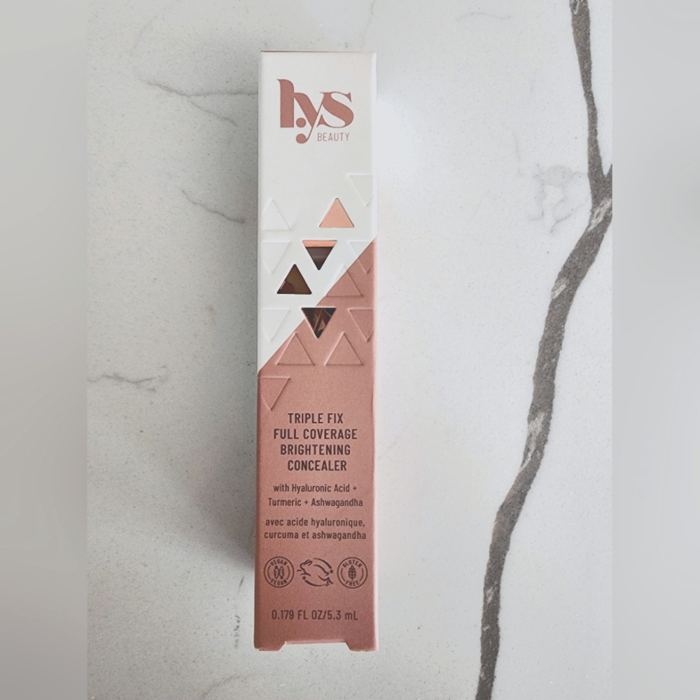 LYS  Beauty Triple Fix Full Coverage Brightening Concealer shade MN3